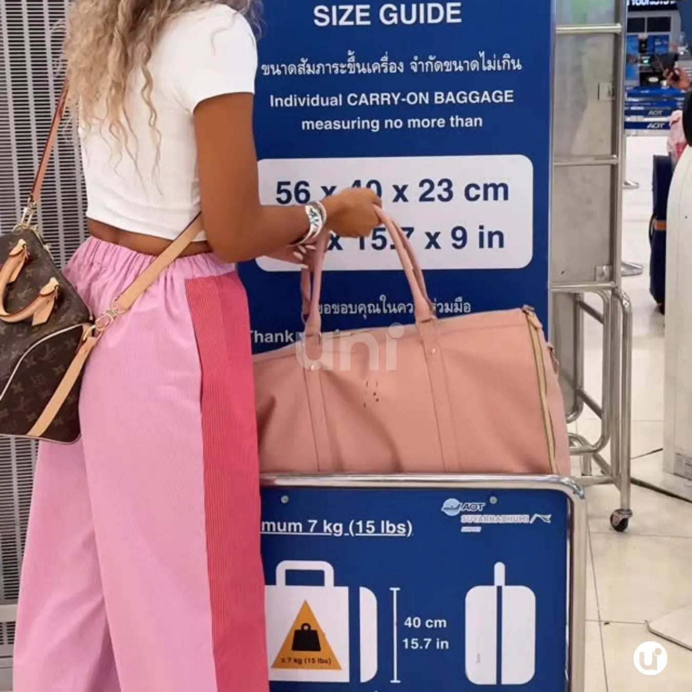 Mala de Mão Rosa Espaçosa Dobrável 60L Roller JetSetFemme™