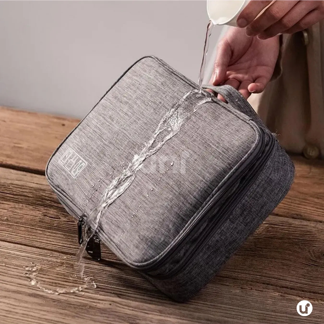 Organizador de Cabos e Carregadores para Viagem Impermeável