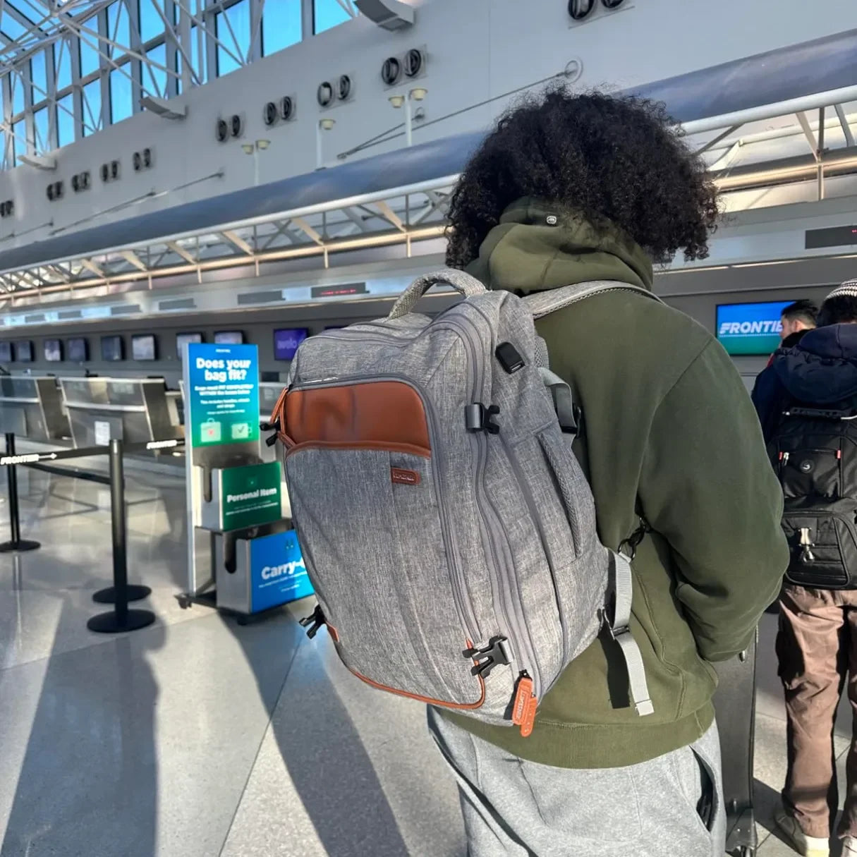 Mochila 40L 4 em 1 + 3 Necessaires GRÁTIS! NovaTech™ - uniescolhas