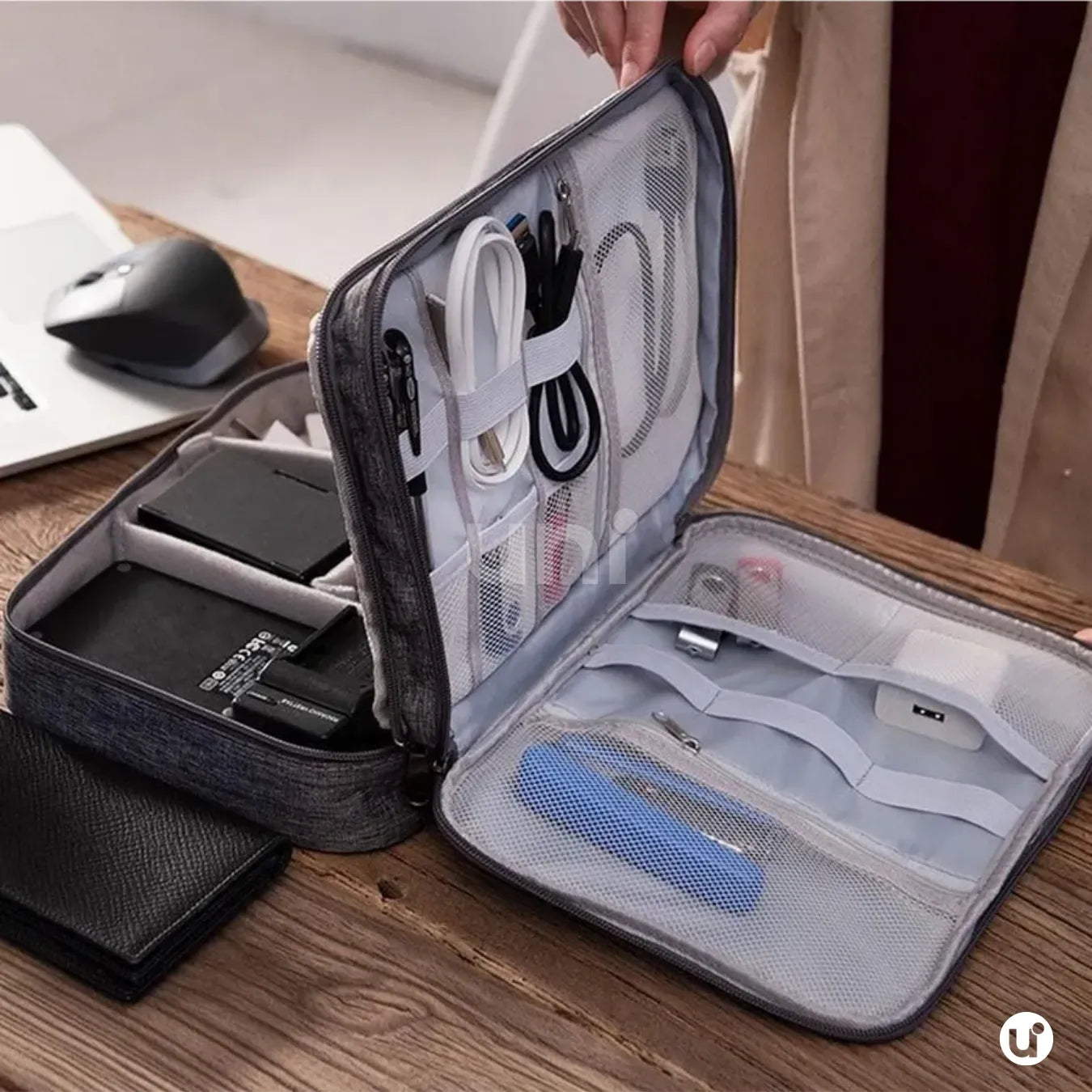 Organizador de Cabos e Carregadores para Viagem Impermeável