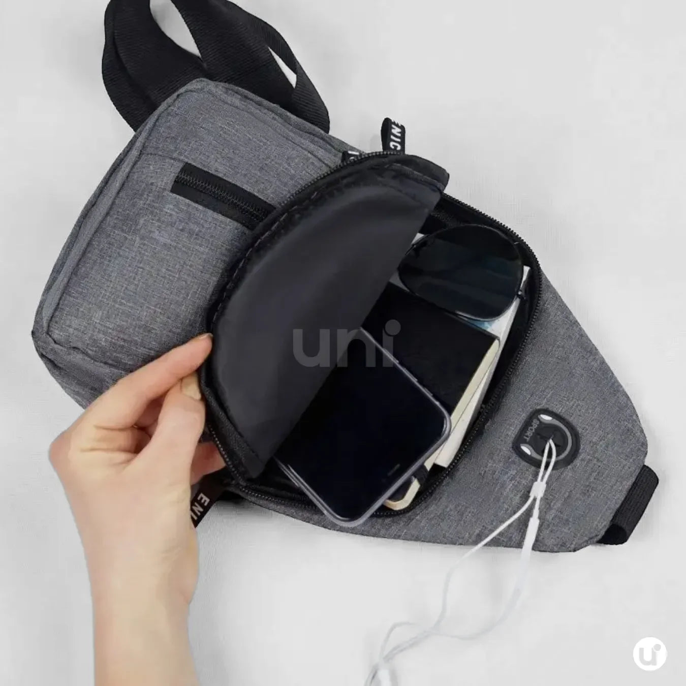 Mochila Transversal Multifuncional Resistente e Impermeável CrossMove™ - uniescolhas