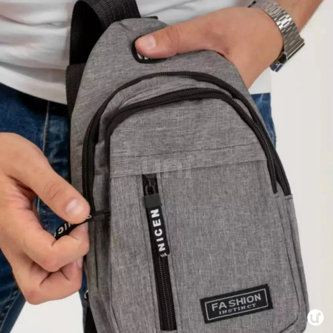 Mochila Transversal Multifuncional Resistente e Impermeável CrossMove™ - uniescolhas