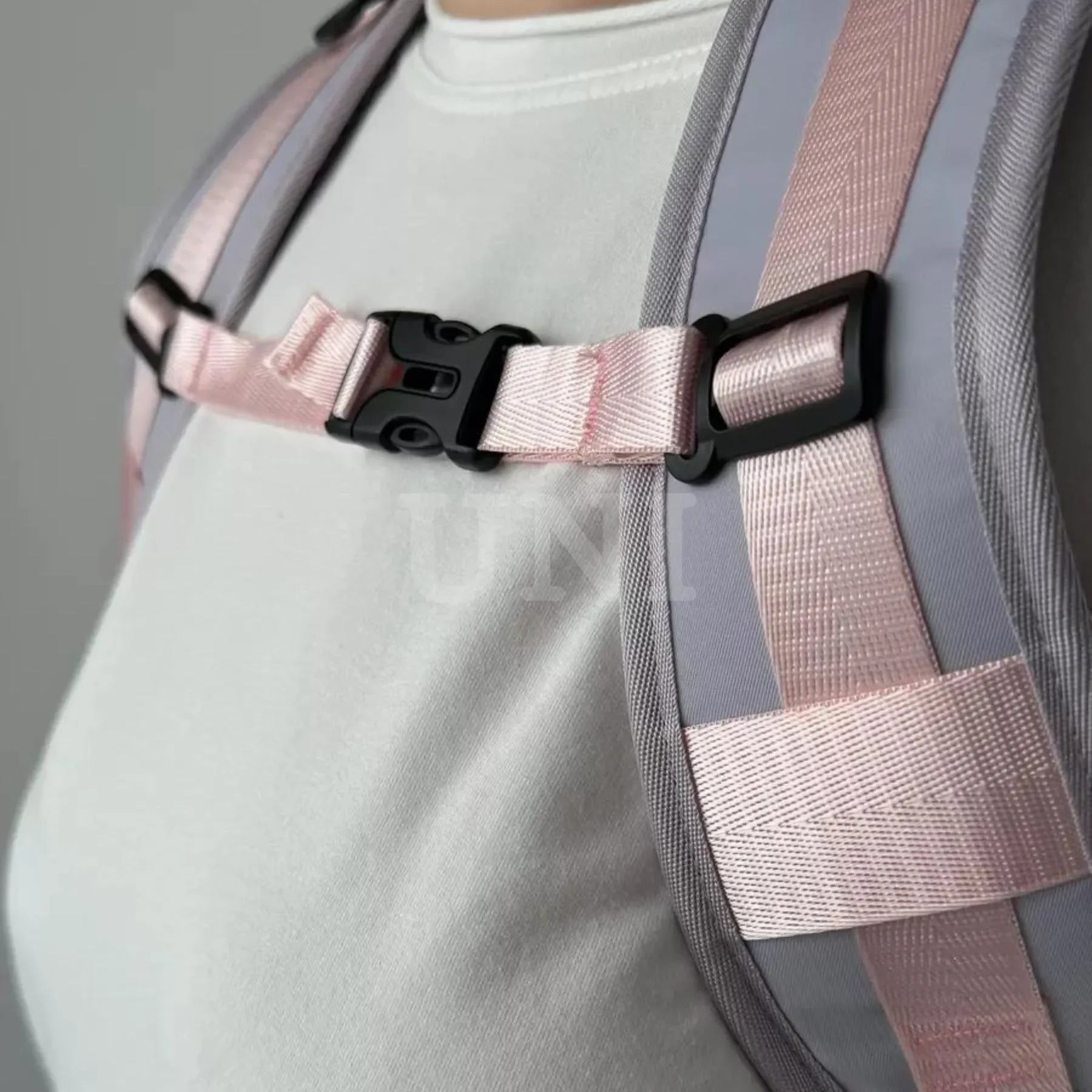 Mochila 40L de Capacidade, Compartimento para Laptop e Porta USB RoyalViolet™ - uniescolhas