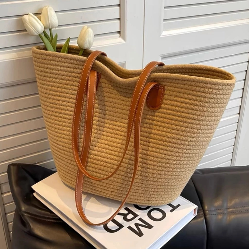 Bolsa de Praia com Zíper e Forro Interno – Espaçosa e Elegante