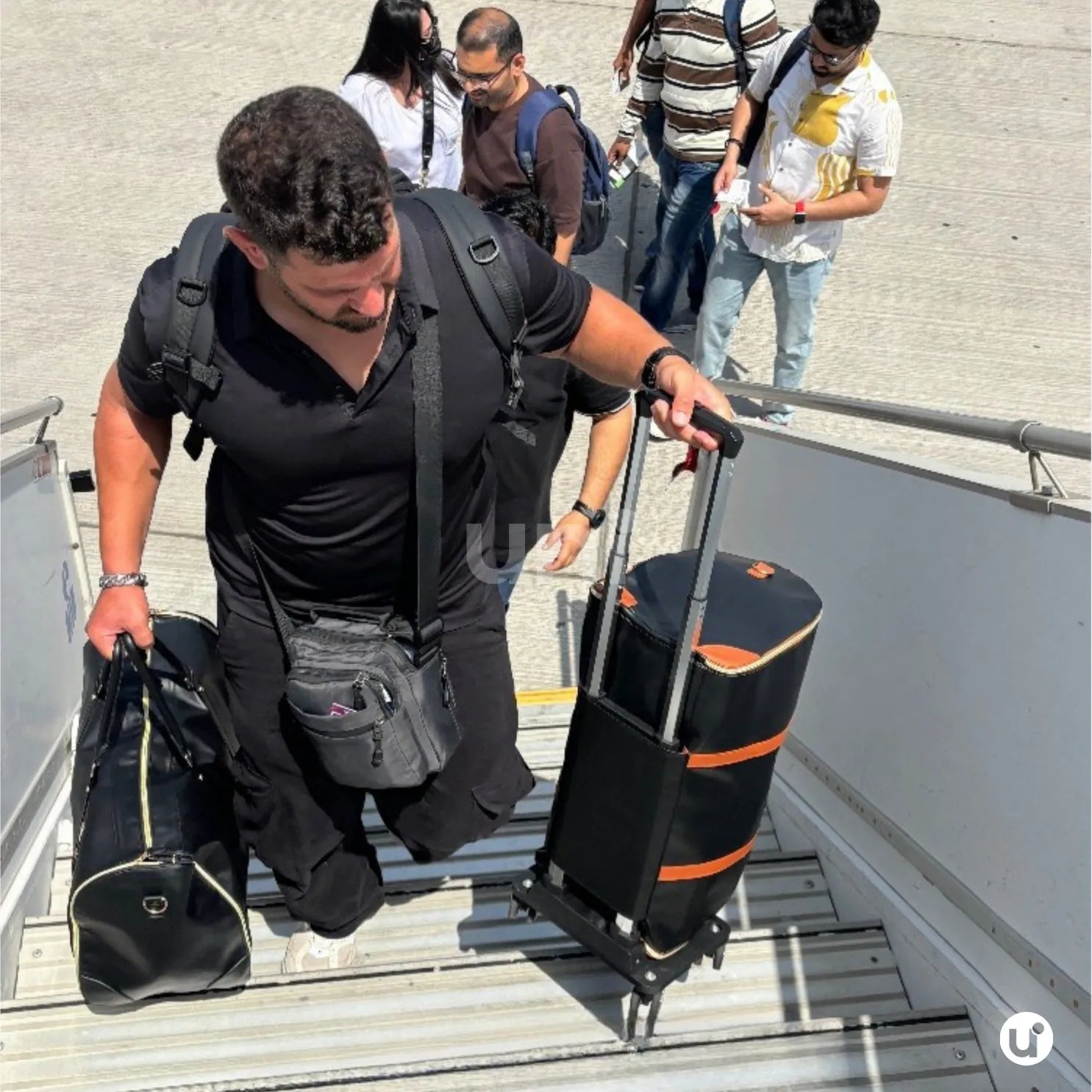 Mala de Mão Preta Espaçosa Dobrável 60L Roller JetSetFemme™