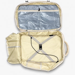 Mochila de Viagem NovaTech 2.0 Creme — 40L Expansível, USB, Antifurto e Notebook 17,3"