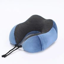 Almofada de viagem ergonômica para pescoço em formato de U, com capa aveludada premium, ideal para dormir com conforto em voos longos ou ônibus.