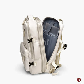 Mochila de viagem expansível feminina BellaJourney 2.0 em tecido Oxford impermeável, com design elegante e tamanho ideal para levar na cabine sem pagar taxa extra.