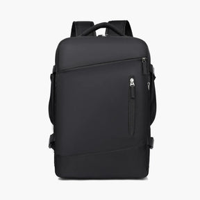 Mochila de viagem feminina TravelMax de 40 litros em nylon impermeável, com design moderno e tamanho ideal para ser usada como bagagem de mão no avião.