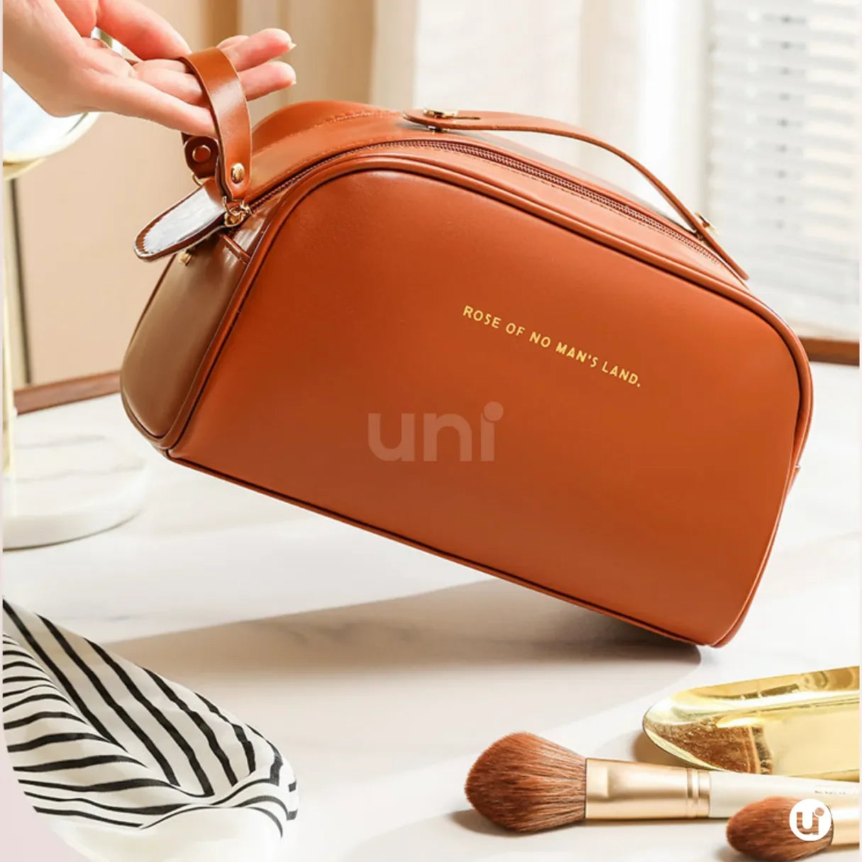 Necessaire de maquiagem feminina Luxbag 2.0 em couro PU premium impermeável, com design elegante e alça de mão, ideal para organizar cosméticos com sofisticação em viagens.