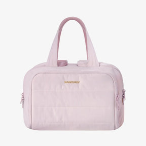 Nécessaire feminina grande CrushBag em tecido impermeável semibrilhante, com design elegante inspirado em nuvens, ideal para organizar itens de viagem com sofisticação.